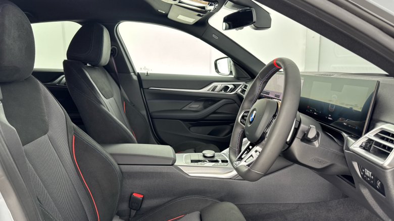 BMW 4 Series M440i xDrive MHT 5dr Step Auto Petrol Hatchback